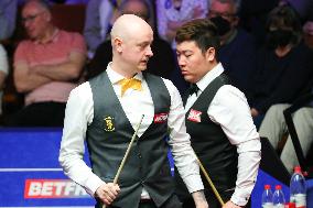 (SP)BRITAIN-SHEFFIELD-SNOOKER-WORLD CHAMPIONSHIP-ROUND 1