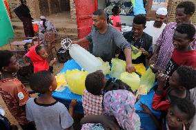 SUDAN-KHARTOUM-ICE SELLER