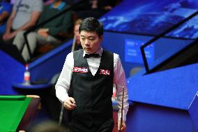 (SP)BRITAIN-SHEFFIELD-SNOOKER-WORLD CHAMPIONSHIP-ROUND 1