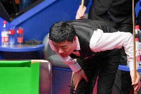 (SP)BRITAIN-SHEFFIELD-SNOOKER-WORLD CHAMPIONSHIP-ROUND 1