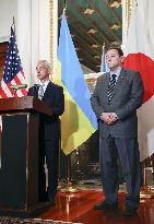 U.S.-Ukraine talks in Tokyo