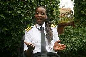 UGANDA-FEMALE FLIGHT INSTRUCTOR