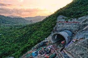 CHINA-GUANGDONG-RAILWAY-CONSTRUCTION (CN)