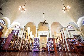 THAILAND-BANGKOK-LIBRARY