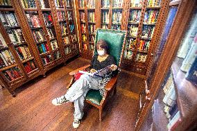 THAILAND-BANGKOK-LIBRARY