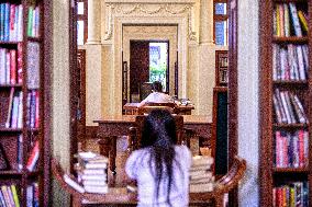 THAILAND-BANGKOK-LIBRARY