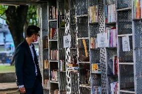 PHILIPPINES-MANILA-WORLD BOOK DAY-POP-UP LIBRARY