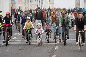 HUNGARY-BUDAPEST-BICYCLE