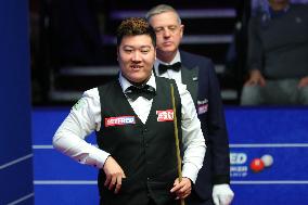 (SP)BRITAIN-SHEFFIELD-SNOOKER-WORLD CHAMPIONSHIP-ROUND 2