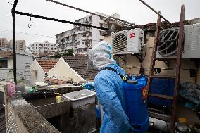 CHINA-SHANGHAI-COMMUNITIES-DISINFECTION (CN)