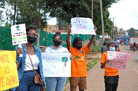 UGANDA-KAMPALA-CLIMATE CHANGE-TEENAGER-PROTEST