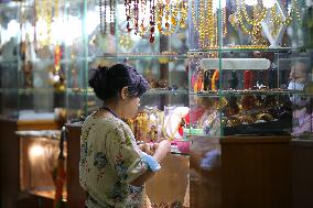 MYANMAR-NAY PYI TAW-GEMS EMPORIUM