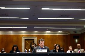 U.S.-WASHINGTON, D.C.-HEARING-FDA-COMMISSIONER