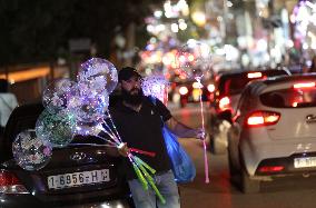 MIDEAST-RAMALLAH-EID AL-FITR-PREPARATION-SHOPPING