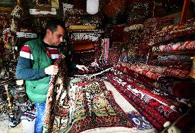 SYRIA-ALEPPO-CARPET REPAIR