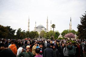 TURKEY-ISTANBUL-EID AL-FITR