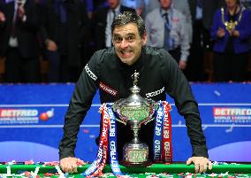 (SP)BRITAIN-SHEFFIELD-SNOOKER-WORLD CHAMPIONSHIP-CEREMONY