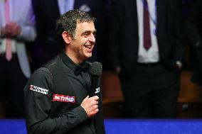 (SP)BRITAIN-SHEFFIELD-SNOOKER-WORLD CHAMPIONSHIP-CEREMONY