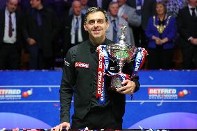 (SP)BRITAIN-SHEFFIELD-SNOOKER-WORLD CHAMPIONSHIP-CEREMONY
