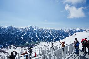 JAPAN-TOYAMA-SPRING-SNOW