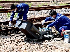 CHINA-SHANGHAI-COVID-19-SUBWAY-MAINTENANCE (CN)