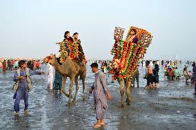 PAKISTAN-KARACHI-EID AL-FITR