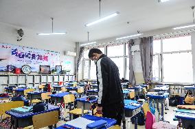 CHINA-LIAONING-SHENYANG-SCHOOL-GRADUATING CLASSES-RESUMPTION (CN)