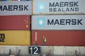 MALTA-MARSAXLOKK-FREEPORT-CONTAINERS