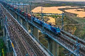 CHINA-SHANXI-DATONG-QINHUANGDAO RAILWAY-OVERHAUL (CN)