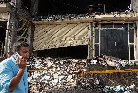 INDIA-NEW DELHI-COMMERCIAL BUILDING-MASSIVE FIRE