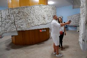 ROMANIA-BUCHAREST-MUSEUM NIGHT