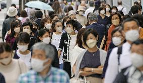 Masks outside not always needed when not chatting: Japan gov't panel