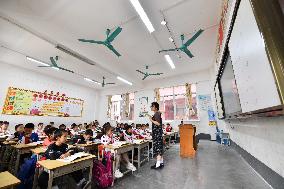 CHINA-GUANGXI-DU'AN-ELEMENTARY SCHOOL-SANZHIYANG-CHANGE (CN)