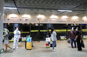 CHINA-SHANGHAI-PUBLIC TRANSPORTATION-RESUMPTION (CN)