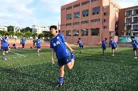 (SP)CHINA-HAINAN-QIONGZHONG-FEMALE FOOTBALLER(CN)