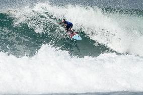 (SP)INDONESIA-WEST JAVA-SURFING