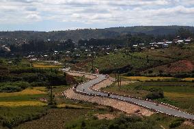 MADAGASCAR-ANTANANARIVO-ECONOMY-CHINA-BUILT-EGG ROAD