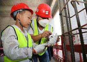 CHINA-SHAANXI-XI'AN-LITTLE ARCHITECTS-INT'L CHILDREN'S DAY (CN)