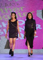 SRI LANKA-COLOMBO-FASHION SHOW-MOTHER AND DAUGHTER