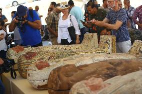 EGYPT-SAQQARA-ARCHAEOLOGY-MUMMY COFFINS-BRONZE STATUES