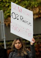 CANADA-RICHMOND-VANCOUVER INTERNATIONAL AIRPORT-SECURITY SCREENING OFFICERS-RALLY