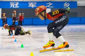 (SP)CHINA-HEILONGJIANG-QITAIHE-YOUNG SKATERS OF "CHAMPION CITY" (CN)