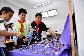 CHINA-HUNAN-CHILDREN-CREATIVE ART LESSON (CN)