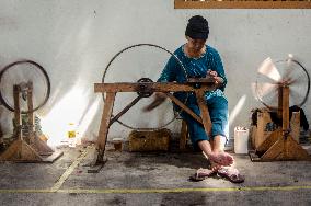 INDONESIA-YOGYAKARTA-LURIK-TRADITIONAL WEAVING FABRIC