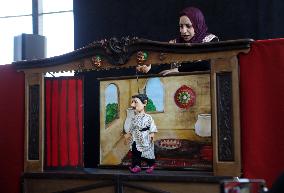 MIDEAST-HEBRON-MOBILE PUPPET THEATER