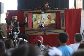 MIDEAST-HEBRON-MOBILE PUPPET THEATER