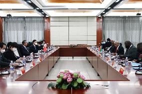 VANUATU-PORT VILA-WANG YI-MEETING