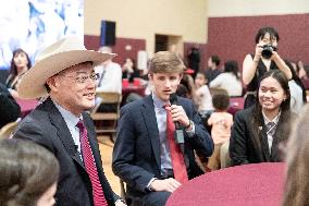 U.S.-TEXAS-QIN GANG-CHINESE LANGUAGE-EDUCATION