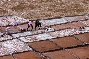 CHINA-TIBET-QAMDO-MANGKAM-SALT PAN (CN)