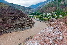 CHINA-TIBET-QAMDO-MANGKAM-SALT PAN (CN)